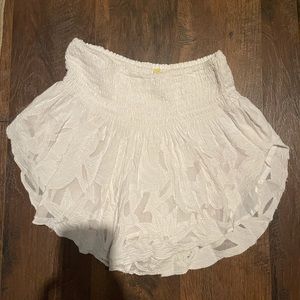 Free people xs white flounce shorts